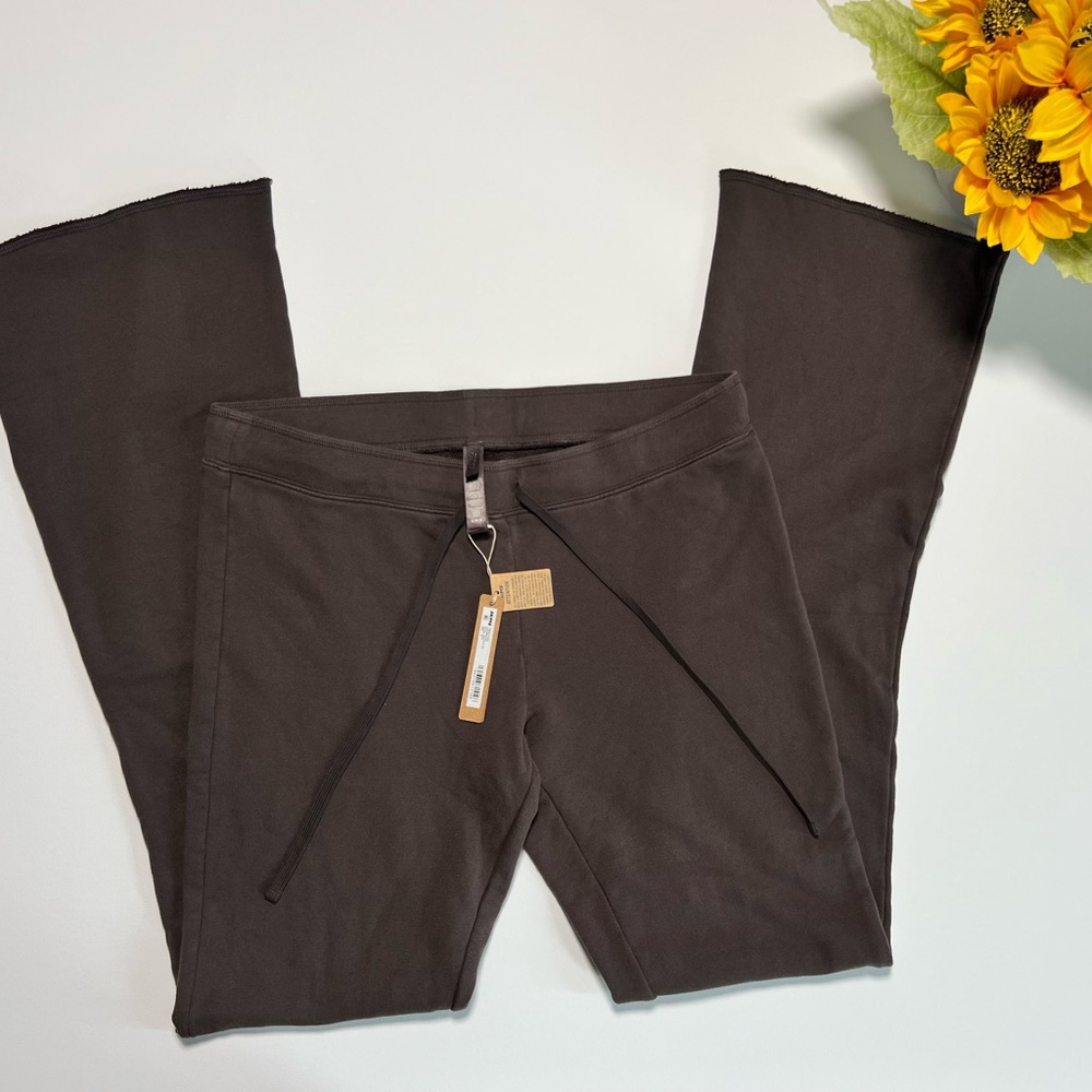 SKIMS French Terry Low Rise Pants in color Iron